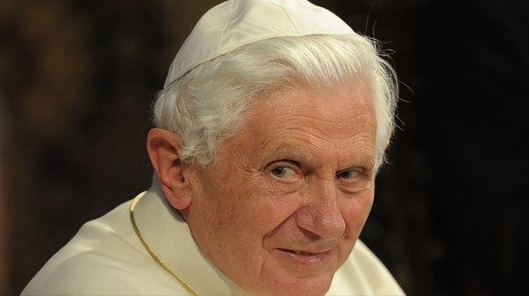 Papa Emérito, Bento XVI, É Velado Na Basílica De São Pedro