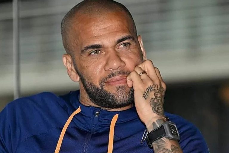 Daniel Alves Vai Continuar Preso Durante Investigação Sobre Acusação De Estupro