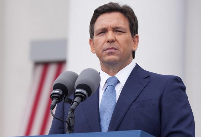 Flórida Censura Diversos Livros Na Área De Estudos Sociais