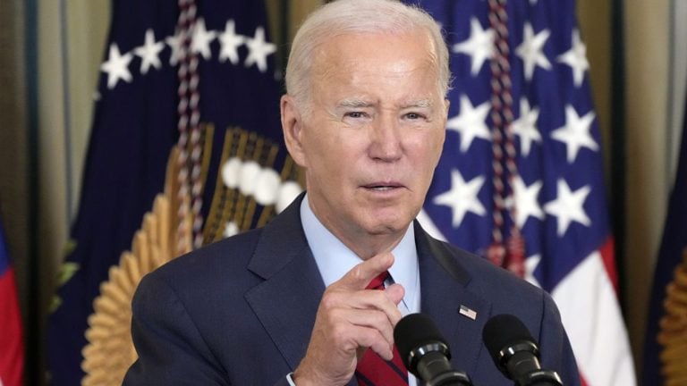 Biden Diz Que Muros Não Funcionam Na Fronteira, Mas Seu Governo Está Construindo Mais