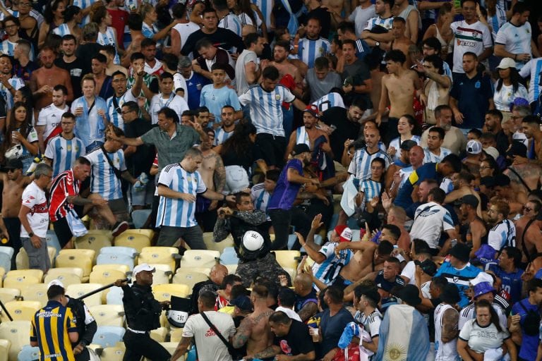 Brasil X Argentina: Eliminatória Da Copa Do Mundo É Ofuscada Pela Violência No Maracanã
