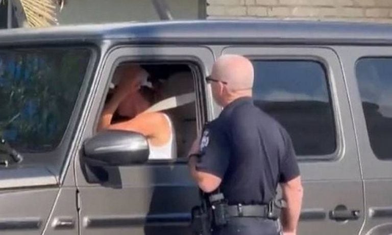 Gisele Bündchen Chora Ao Ser Parada Por Um Policial Enquanto Fuge De Paparazzi Na Flórida