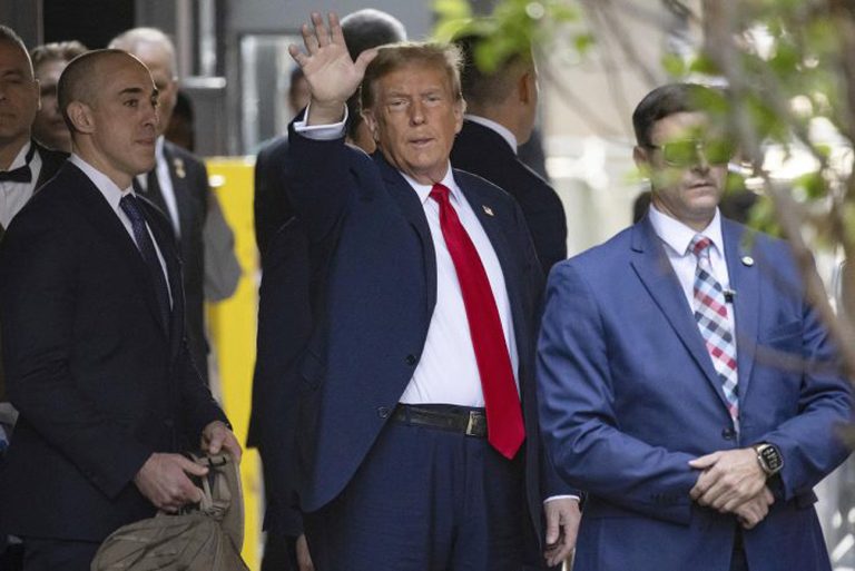 Começa Julgamento De Trump. É A Primeira Vez Que Um Ex-Presidente Responde À Acusações Criminais