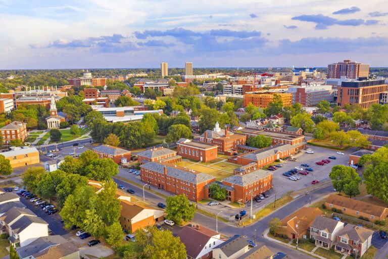 Explore Kentucky’s Rivers and Lakes for Relaxation and Adventure