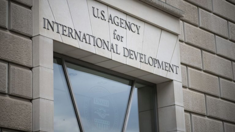 EUA Dissolvem Agência De Ajuda Internacional