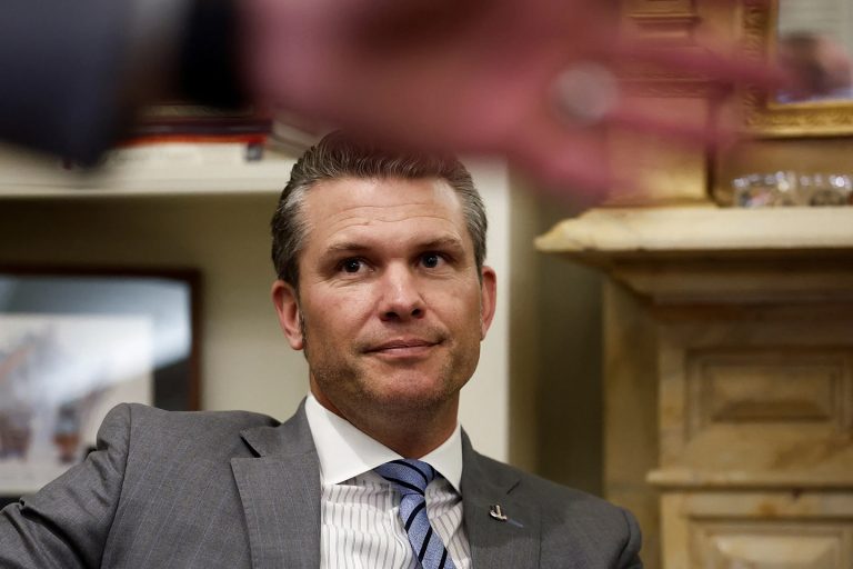 Altos Funcionários De Trump Deixam Vazar Planos De Guerra Do Governo