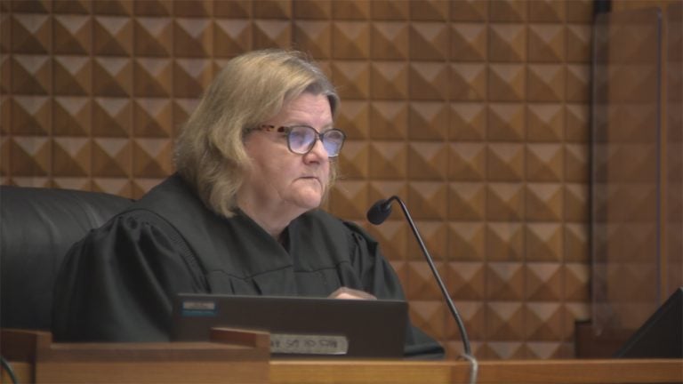 FBI Prende Juíza De Wisconsin Em Disputa Sobre Imigração