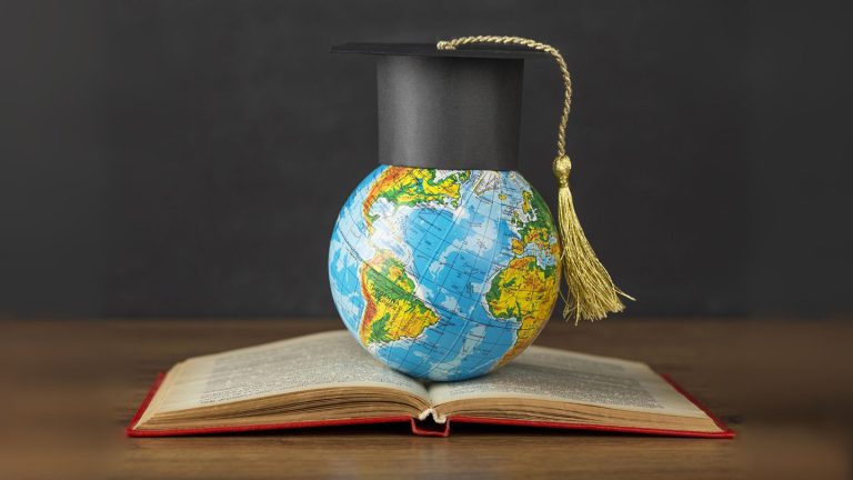 Governo Dos EUA Direciona Consulados A Negarem Vistos de Estudante Com Base Em Mídias Sociais