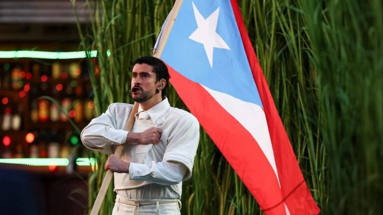 Bad Bunny exalta latinidade no Super Bowl