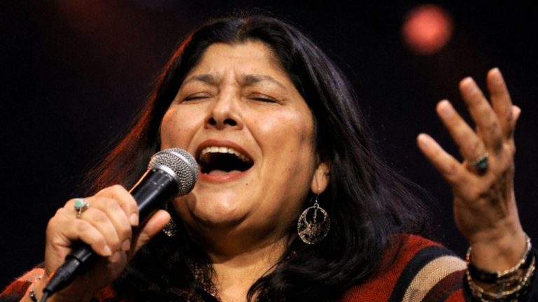 Mercedes Sosa: a voz da América Latina que transformou a música em resistência